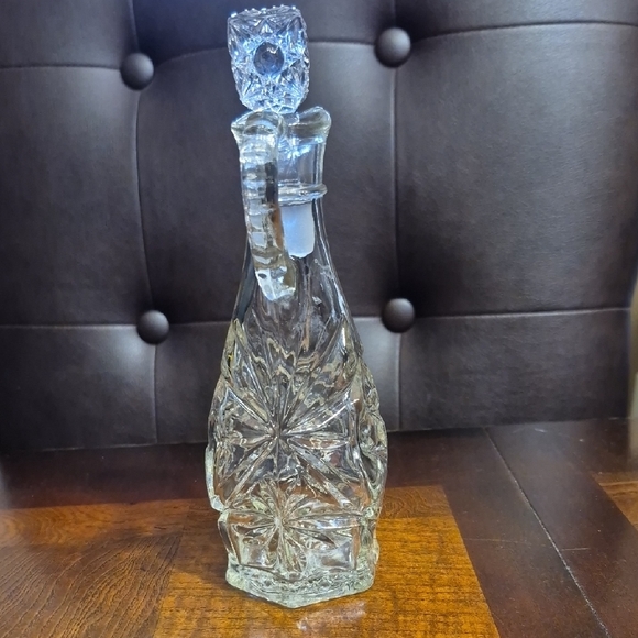 Anchor Hocking Crystal Glass  with Stopper. - Picture 6 of 8